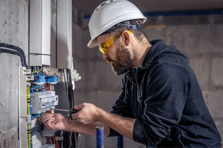 Professional electrician circuit breaker